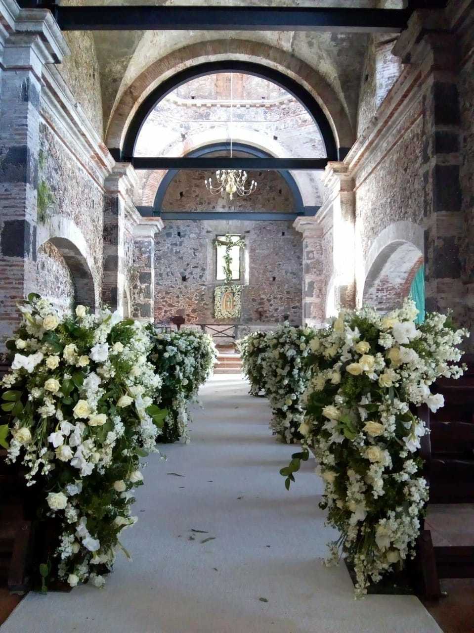 DECORACION DE IGLESIAS<br>